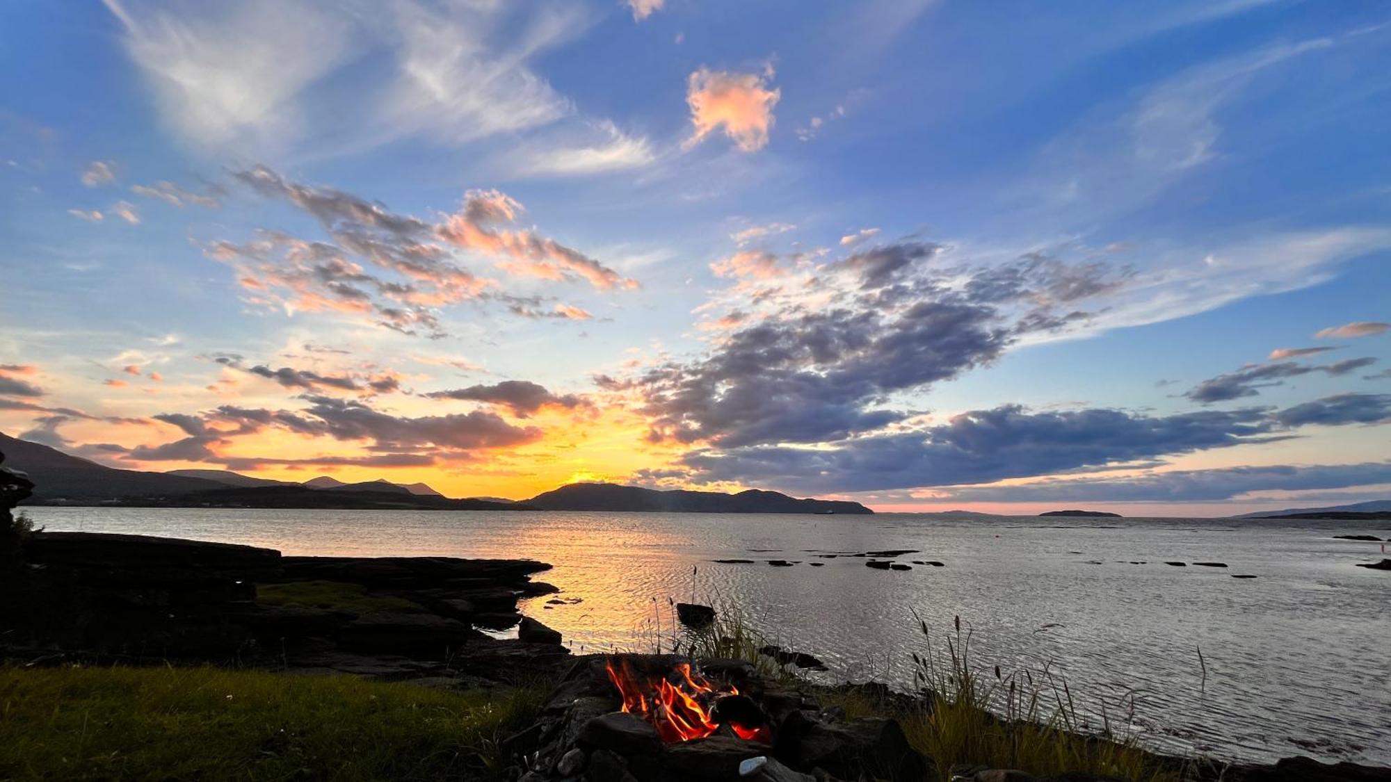 Carnmhor, Isle Of Skye - Stunning 242 Year Old Cottage On Its Own Sea Shore! Breakish 외부 사진