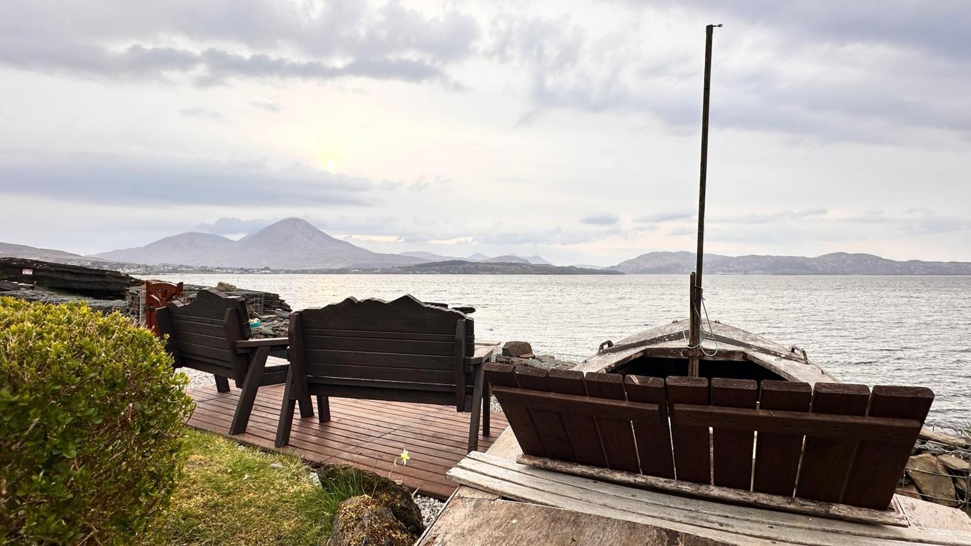 Carnmhor, Isle Of Skye - Stunning 242 Year Old Cottage On Its Own Sea Shore! Breakish 외부 사진