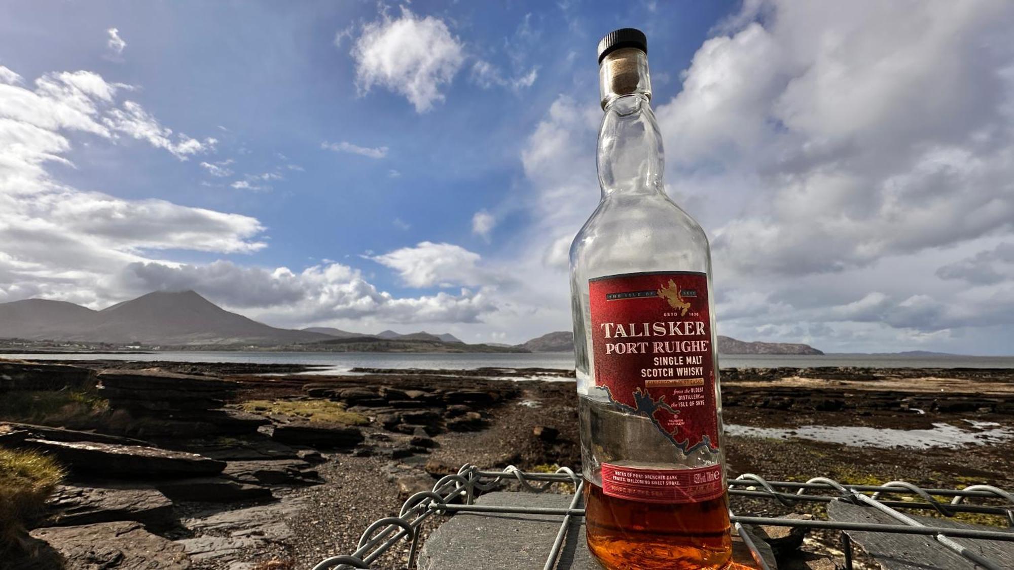 Carnmhor, Isle Of Skye - Stunning 242 Year Old Cottage On Its Own Sea Shore! Breakish 외부 사진